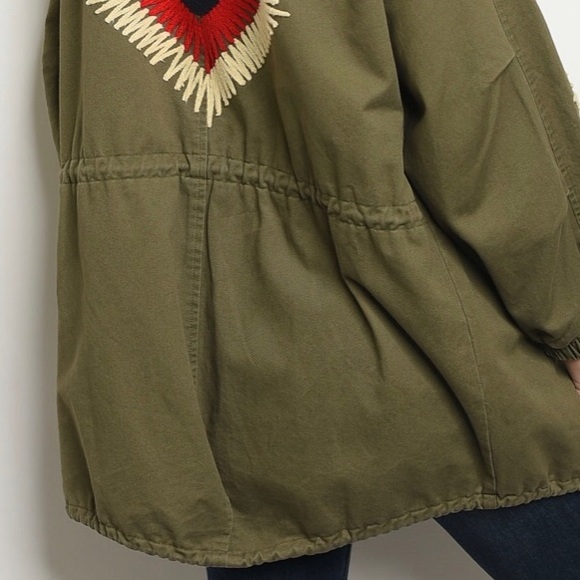 LAST1️⃣//OLIVE EMBROIDERED UTILITY JACKET - Picture 5 of 7